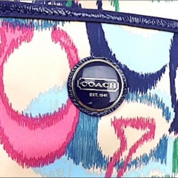 COACH Ikat Signature Foldover Tote ShoulderBag - Picture 2 of 5